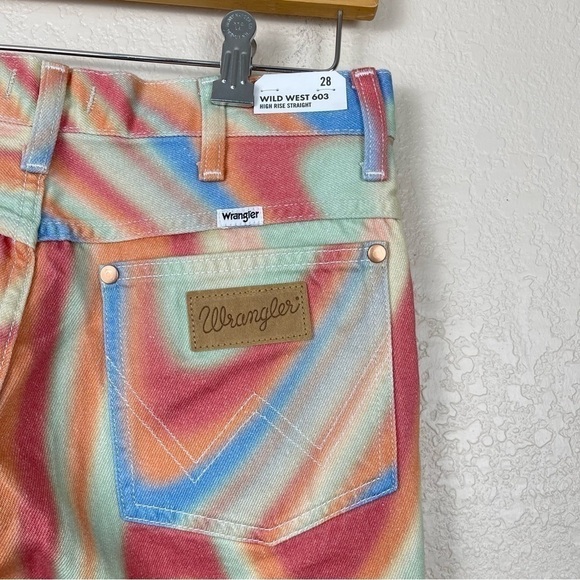 Wrangler Wild West 603 High Rise Straight Rainbow Wave Jeans Size 28X28 Women - Picture 8 of 15